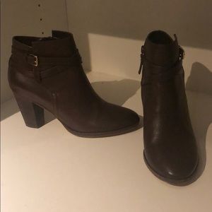 Cole Haan
Hayes Block Heel Bootie